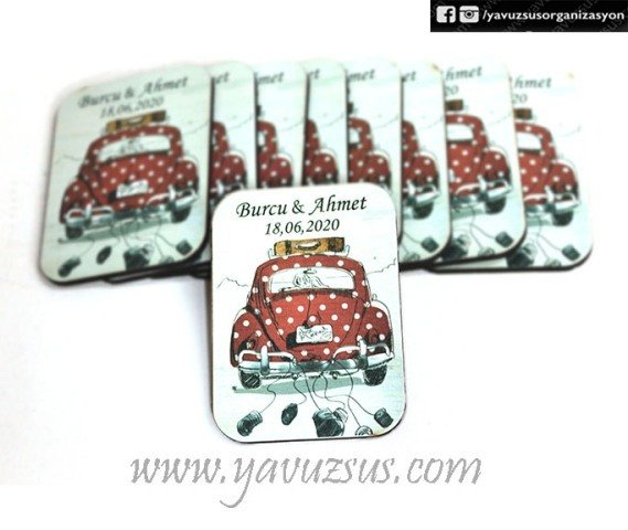 Uv Basklı Kırmızı Araba Ahşap Süsü(7,5*5,5cm)