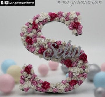 Çiçek Süslemeli Masa Üstü Harf