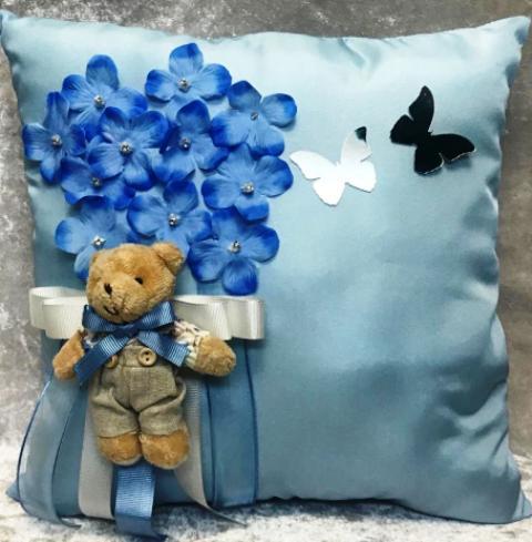 Oval Çiçekli Kelebekli Bebek Süsü YASTIK MAVI