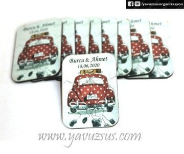 Uv Basklı Kırmızı Araba Ahşap Süsü(7,5*5,5cm)