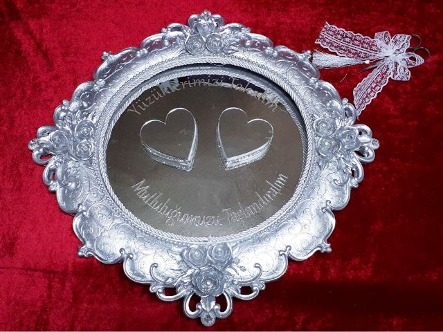 Polyester aynalı tepsi & yüzük yükseltici & makas ALTIN