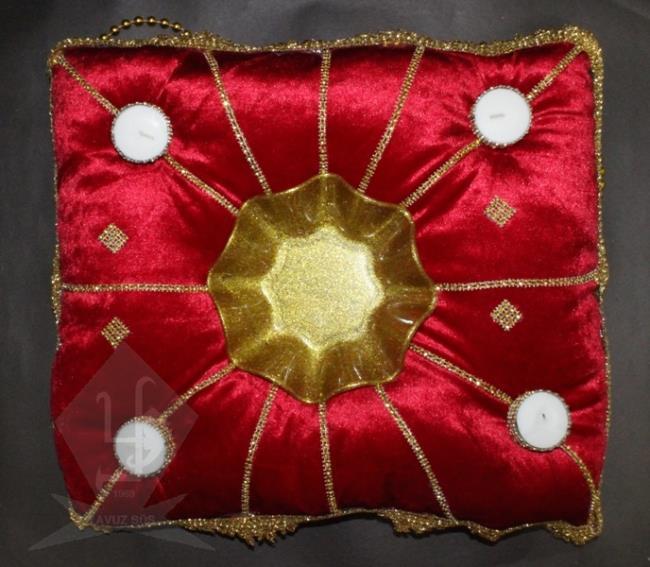 YASTIKLI KINA TEPSİSİ