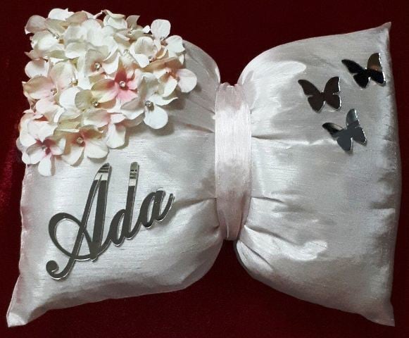 Kelebekli fiyonk yastık MAVI