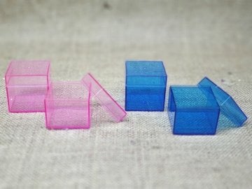 RENKLİ pvc küp kutu (12ad)