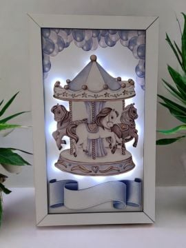 Çerçeveli zemini desenli ışıklı atlıkarınca  kapı