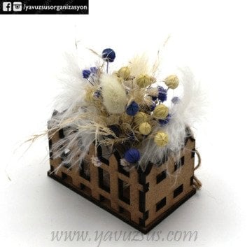 Çit İçinde Çiçek Demeti Nikah Şek.(20 ad)