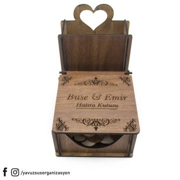 Ahşap & Şeffaf Pleksi Kalp Hatıra Panosu (31 cm)