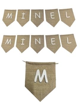 Üçgen Kraft Kumaş Üzerinde Ahşap Harf