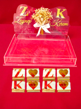İsme özel pleksi çikolata kutusu