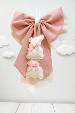 Çift kat fiyonk şeklinde Kapı süsü