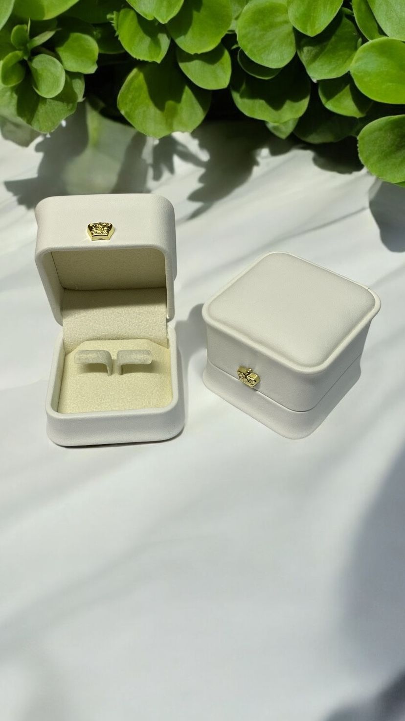 Deri kaplı yüzük kutusu (1 adet)