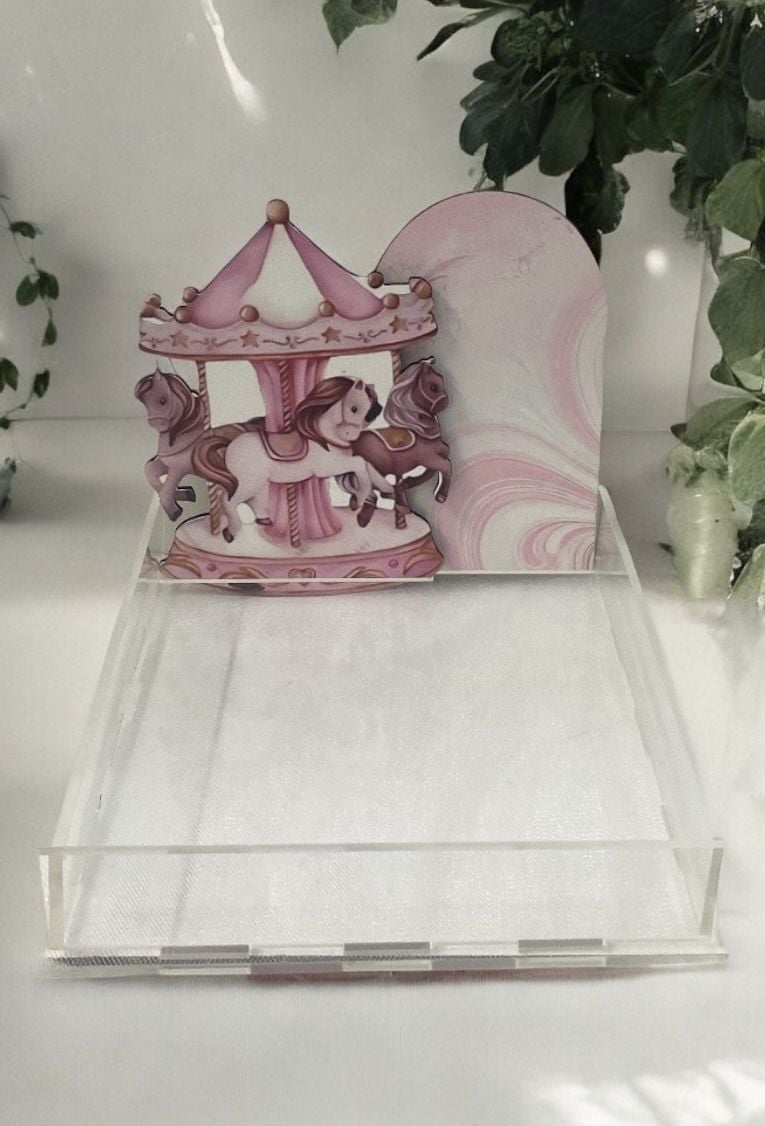 Atlıkarınca  dekorlu Pleksi çikolata kutusu