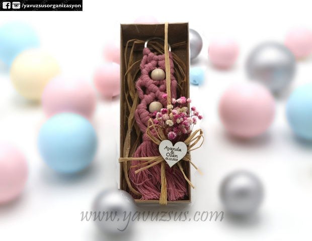 Kutuda Makrome UZUN  Anahtarlık Nikah Şek.(20 ad)