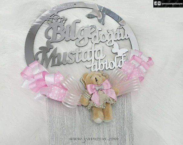 Pleksi Taç Figürlü Ayıcıklı Kapı Süsü(30*30) GUMUS