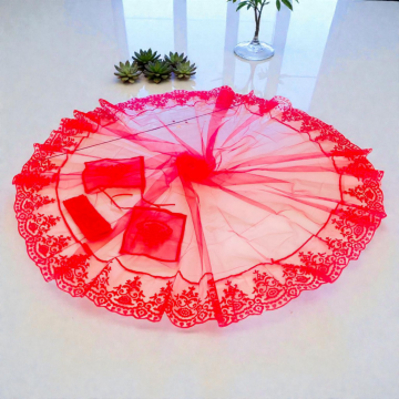 Kenarı simli takım şeklinde kına başörtüsü