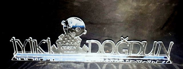 iyiki doğdun tabanlık  40x11(masa üstü isimlik) GUMUS