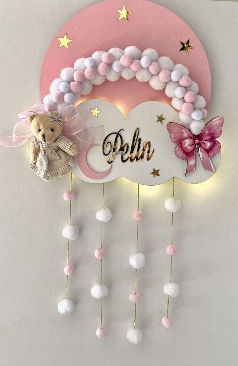 Işıklı yuvarlak üzeri bulutlu puf toplu kapı süsü