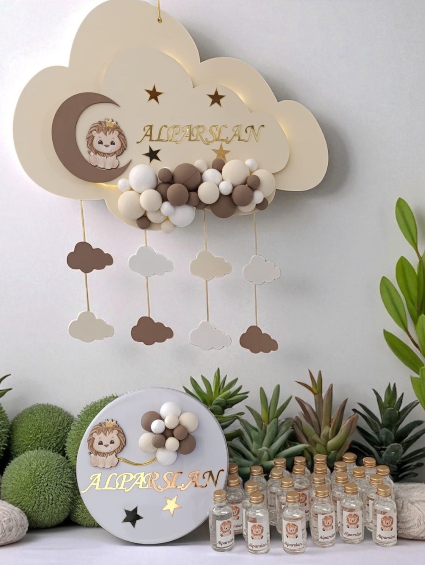 Arslan dekorlu bebek ürünü