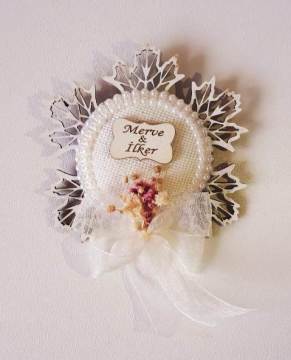 Krem rengi süslü yaprak desenli nik.şekeri(20 ad)