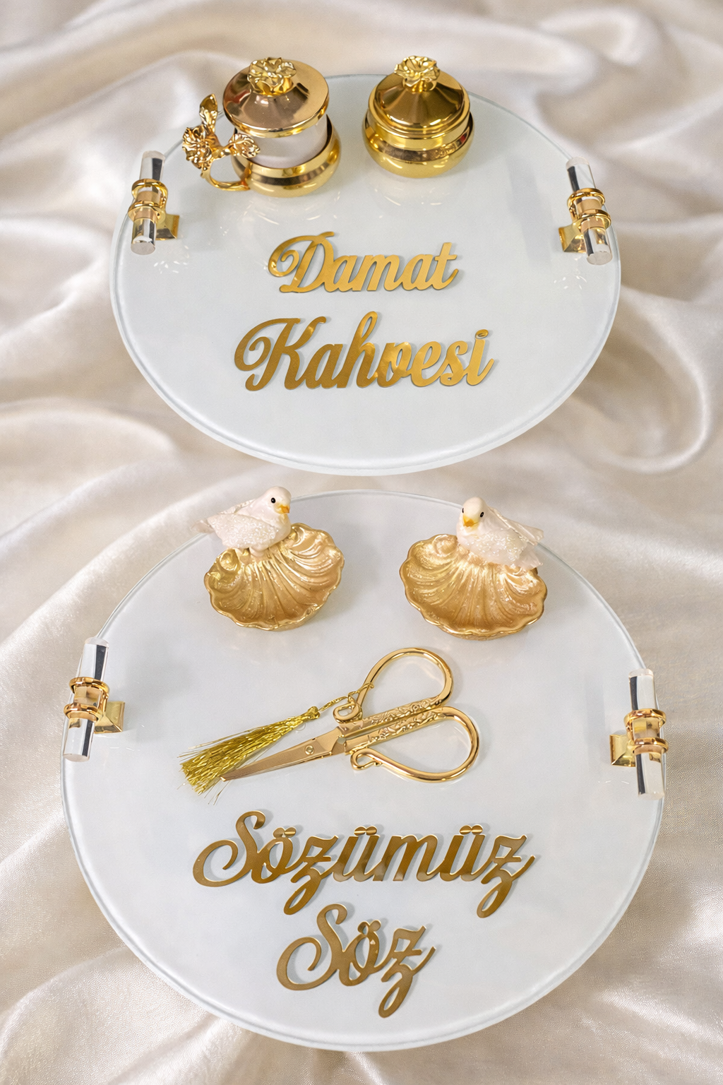 Yuvarlak Süslü  Buzlu Cam Söz & Damat Tepsi Seti