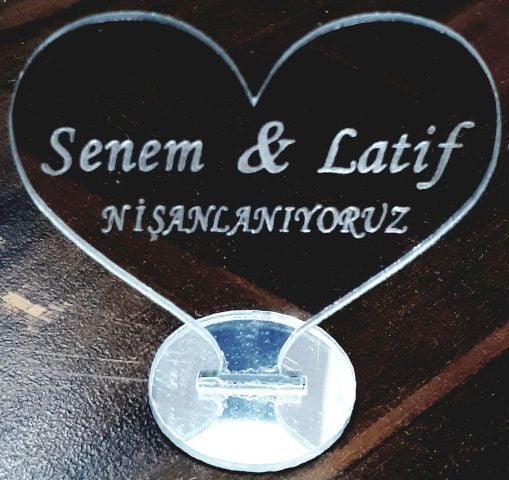 Pleksi Ayaklı Kalp (6x6)