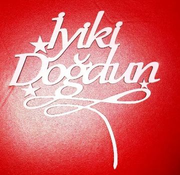 Ahşap pasta üzeri iyiki doğdun çubuk 20x20