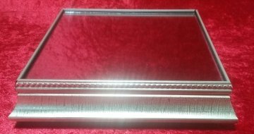 AHŞAP GÖRÜNÜMLÜ KARE YÜKSELTİCİ GUMUS 18CM