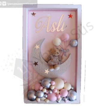 Ahşap Çerçeveli Ay lı Renkli balonlu Kapı Süsü