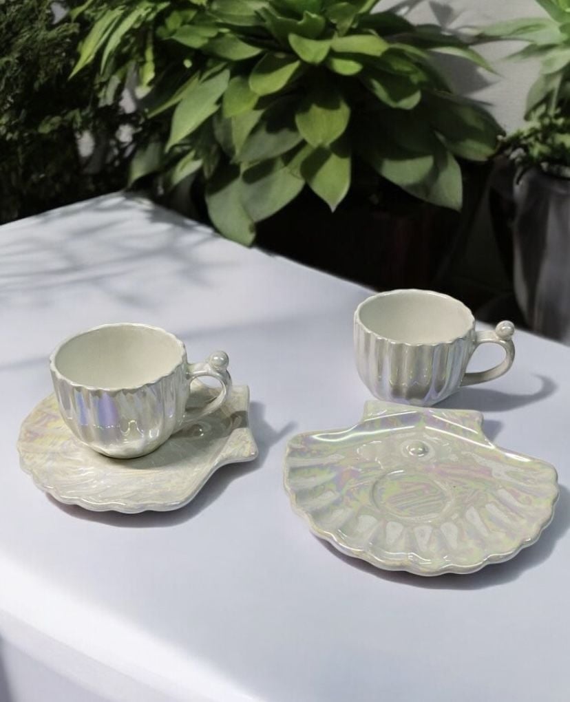 İstiridye şeklindedamat fincanı (1 adet)