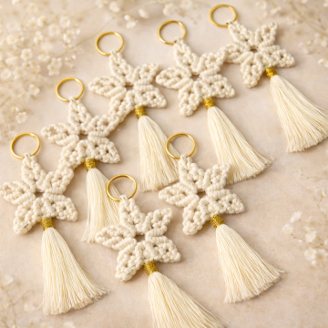 Yıldız şeklinde makrome Anahtarlık