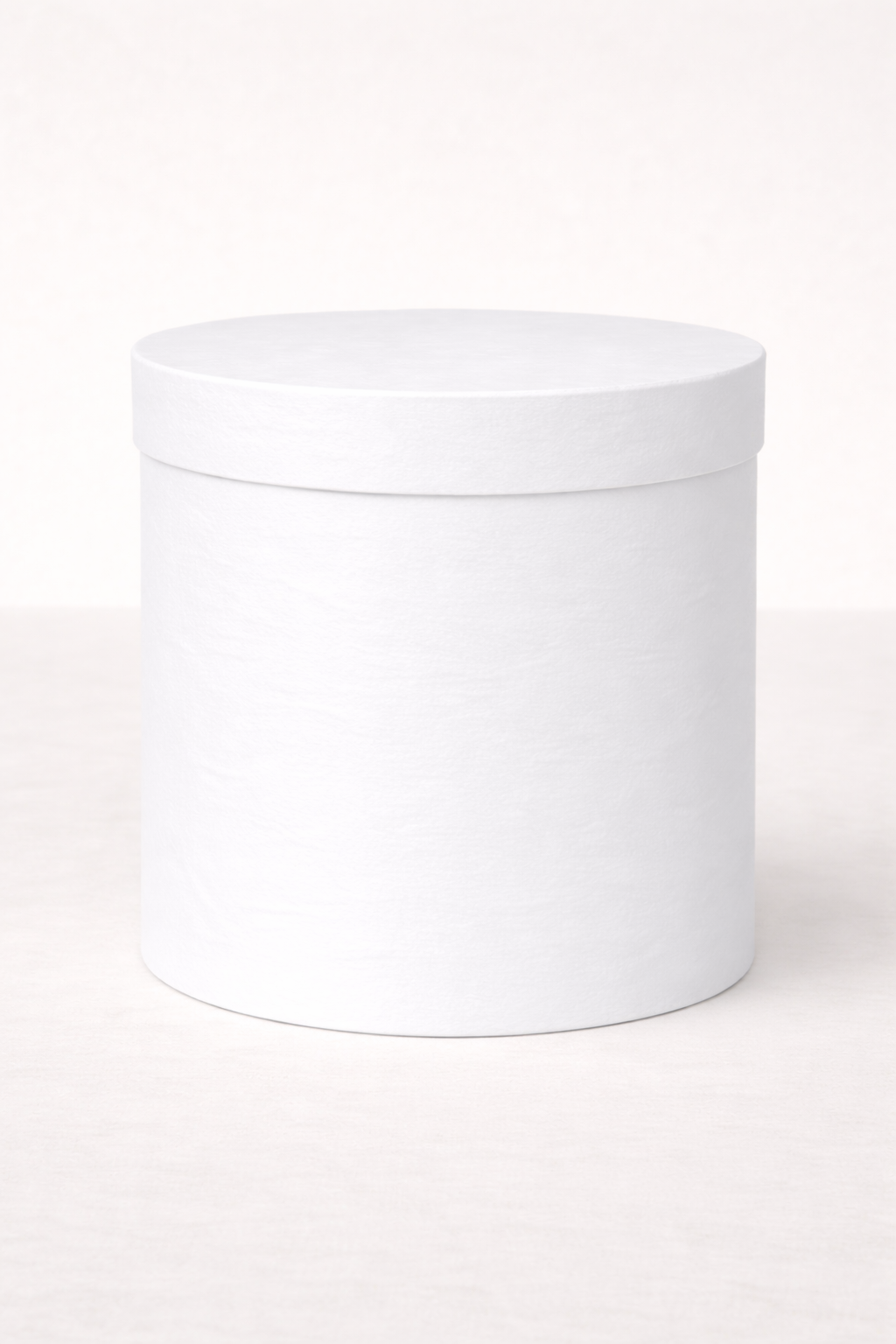 Tekli büyük silindir kutu