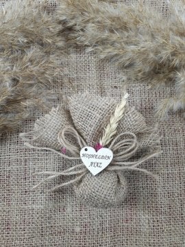 Kalpli kanaviçe keseli  nik.şekeri(20 adet)