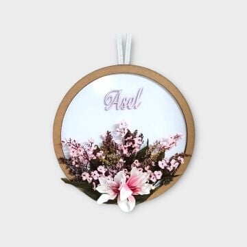 Ortadan Çiçek Dekorlu İsme Özel Kapı Süsü