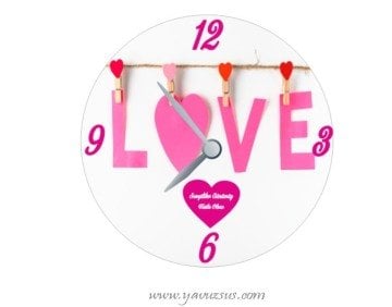 Love Yazılı Duvar Saati